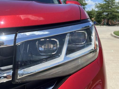 2022 Volkswagen Atlas 3.6L SE w/Technology