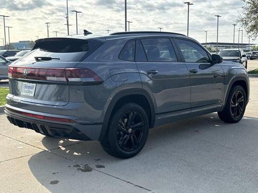 2026 Volkswagen Atlas Cross Sport 2.0T SEL