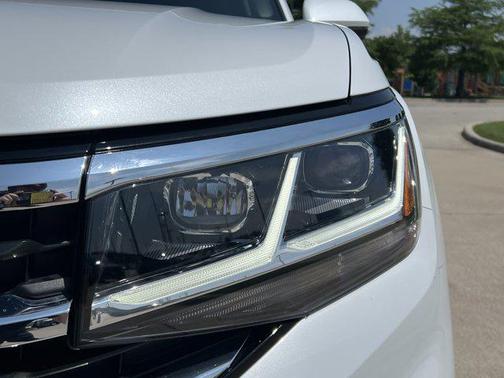2022 Volkswagen Atlas 3.6L SEL Premium