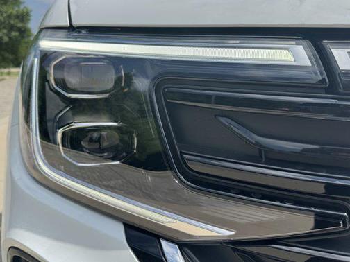 2025 Volkswagen Atlas Cross Sport 2.0T SE