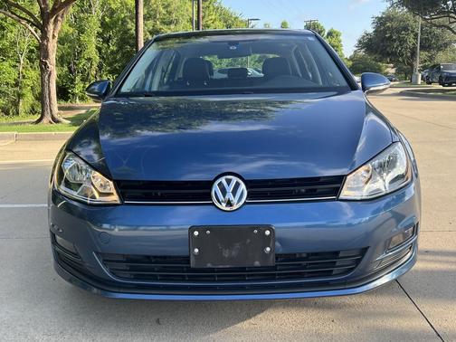 Silk Blue Metallic 2017 Volkswagen Golf TSI SE 4-Door