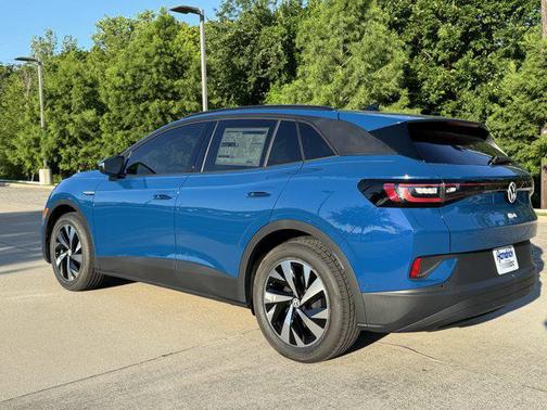 mountain lake blue metallic 2026 Volkswagen ID.4 Pro