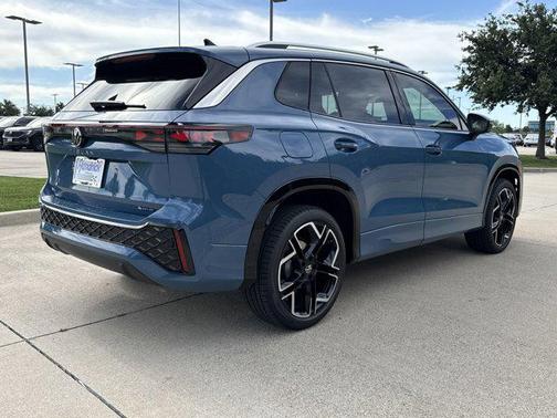 2026 Volkswagen Tiguan 2.0T SEL R-Line 4MOTION