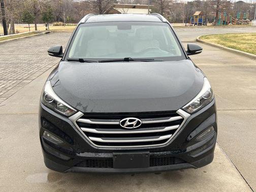2018 Hyundai TUCSON SEL Plus