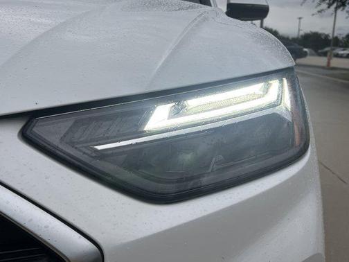 2022 Audi Q5 45 S line Premium