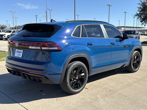 2025 Volkswagen Atlas Cross Sport 2.0T SEL