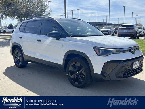 2025 Volkswagen Taos SE Black