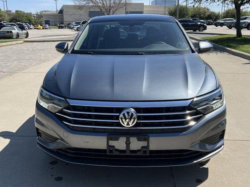 Platinum Gray Metallic 2021 Volkswagen Jetta 1.4T SE