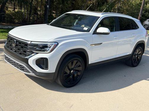 2025 Volkswagen Atlas Cross Sport 2.0T SE w/Technology