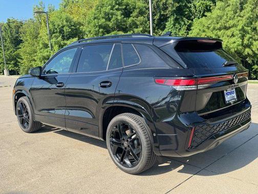 2025 Volkswagen Tiguan 2.0T SE R-Line Black 4MOTION