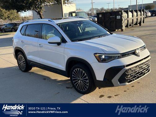 Pure White 2025 Volkswagen Taos 1.5T SE
