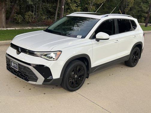 2025 Volkswagen Taos 1.5T SE