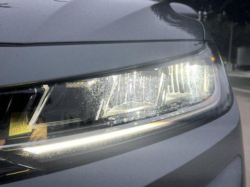 Platinum Gray Metallic 2025 Volkswagen Jetta 1.5T SE