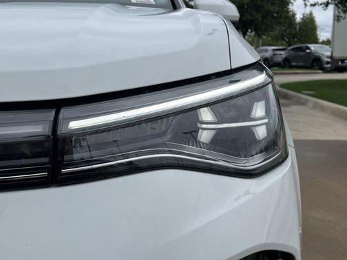 2025 Volkswagen Taos 1.5T SEL