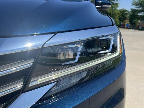 2022 Volkswagen Passat 2.0T SE