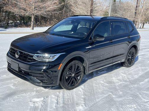 2022 Volkswagen Tiguan 2.0T SE R-Line Black