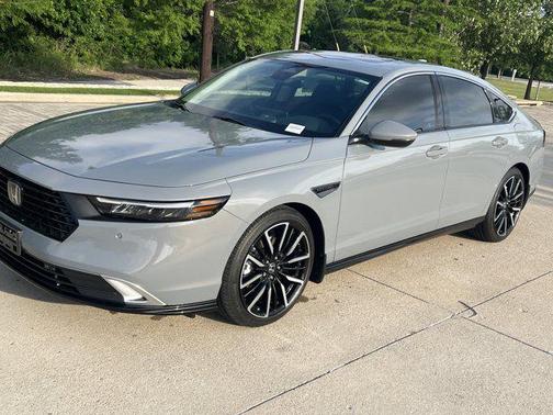 Urban Gray Pearl 2025 Honda Accord Hybrid Touring