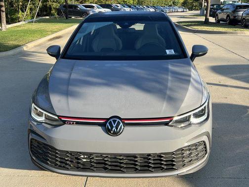 2024 Volkswagen Golf GTI 2.0T SE DSG