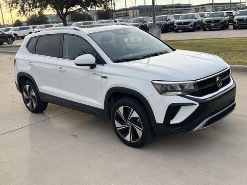 2024 Volkswagen Taos 1.5T SE