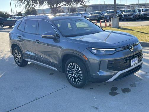 2025 Volkswagen Tiguan 2.0T S