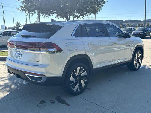2026 Volkswagen Atlas Cross Sport 2.0T SEL