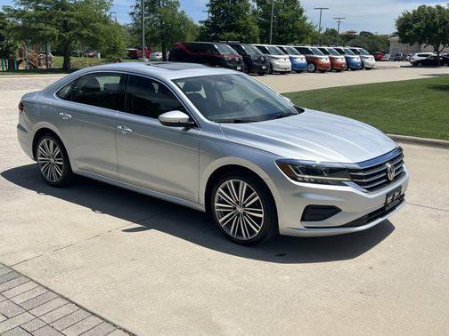 2020 Volkswagen Passat 2.0T SE