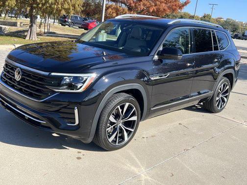 2025 Volkswagen Atlas 2.0T SEL Premium R-Line 4MOTION