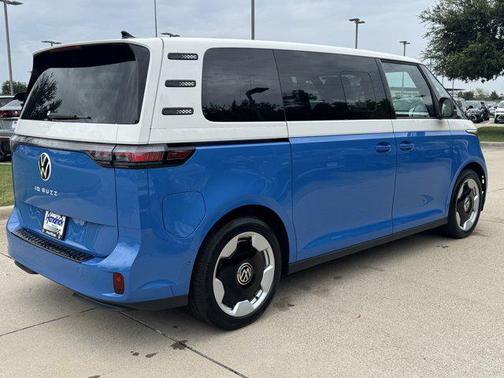 2025 Volkswagen ID. Buzz Pro S