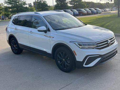 2024 Volkswagen Tiguan 2.0T SE 4MOTION
