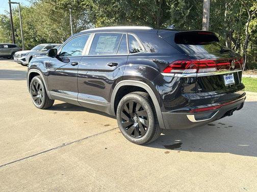 2025 Volkswagen Atlas Cross Sport 2.0T SE w/Technology 4MOTION
