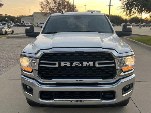 2024 RAM 3500 Big Horn Crew Cab 4x4 8' Box