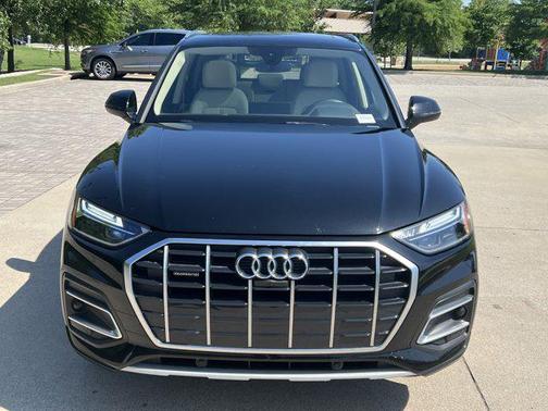 2022 Audi Q5 40 Premium Plus