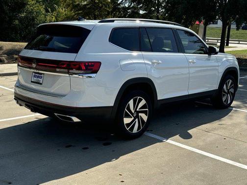 2026 Volkswagen Atlas 2.0T SE w/Technology 4MOTION