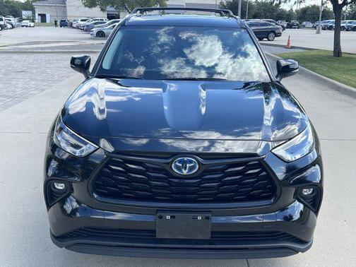 2024 Toyota Highlander Hybrid XLE