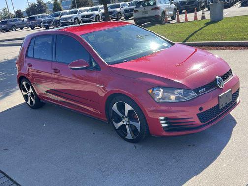 2015 Volkswagen Golf GTI 2.0T S 4-Door