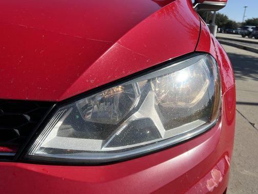 2015 Volkswagen Golf GTI 2.0T S 4-Door