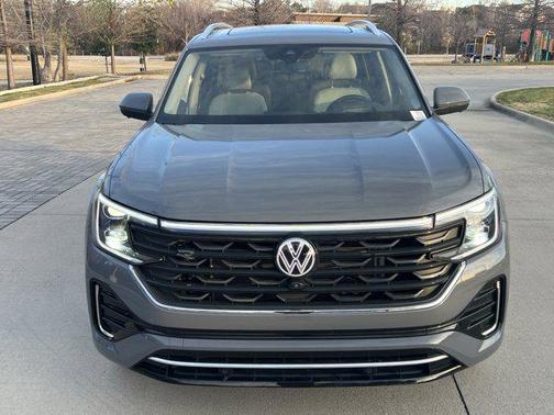 2025 Volkswagen Atlas 2.0T SEL Premium R-Line 4MOTION