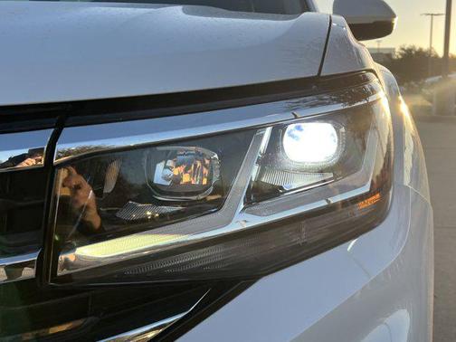 2022 Volkswagen Atlas 3.6L SEL Premium