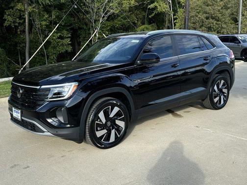 2025 Volkswagen Atlas Cross Sport 2.0T SE w/Technology 4MOTION