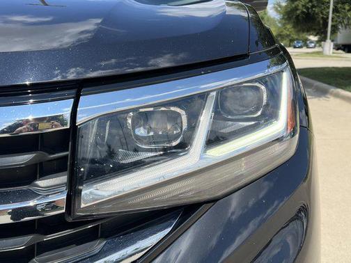 2022 Volkswagen Atlas 3.6L SE w/Technology