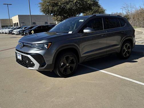 2025 Volkswagen Taos 1.5T SEL