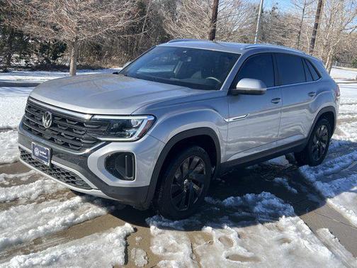 2025 Volkswagen Atlas Cross Sport 2.0T SE w/Technology