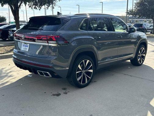 pure gray 2026 Volkswagen Atlas Cross Sport 2.0T SEL Premium