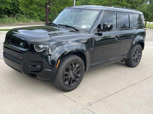 Santorini Black Metallic 2024 Land Rover Defender 110 P400 X-Dynamic SE