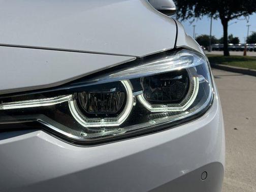 2017 BMW 330 330i