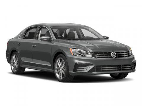 2018 Volkswagen Passat 2.0T R-Line
