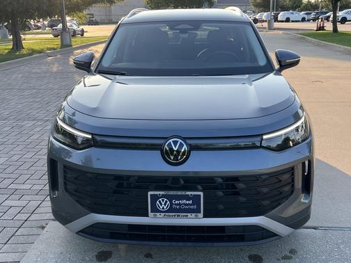 Platinum Gray Metallic 2025 Volkswagen Tiguan 2.0T S