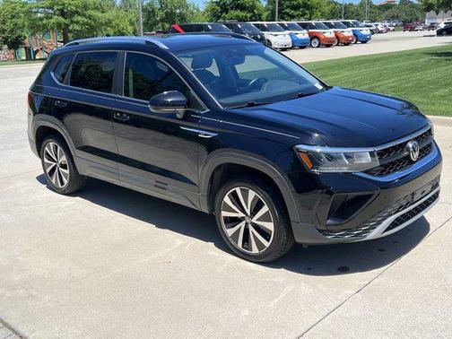 2022 Volkswagen Taos 1.5T SE