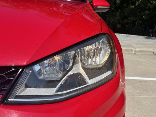 2017 Volkswagen Golf GTI 2.0T S 4-Door