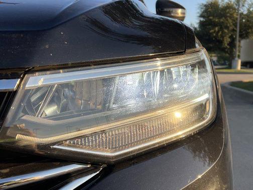 Deep Black Pearl 2023 Volkswagen Tiguan 2.0T SE